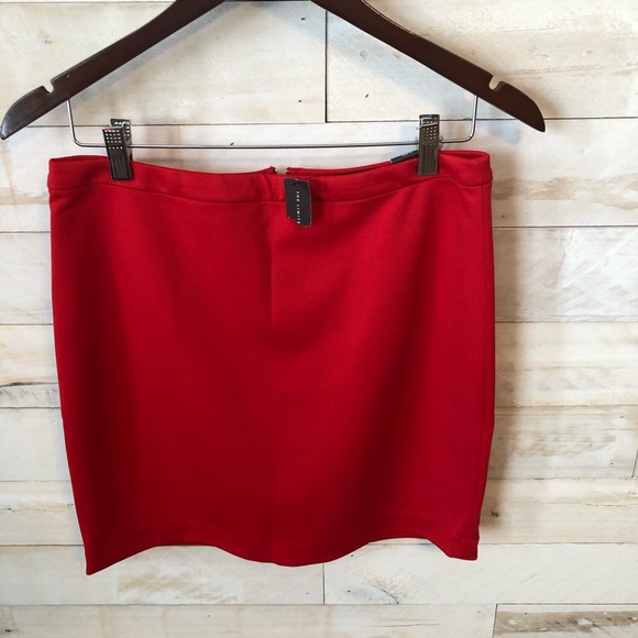 The Limited Dresses & Skirts - NWT The Limited red mini skirt size 10
